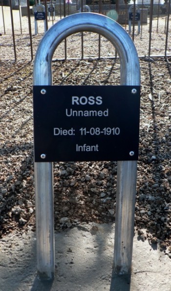 Unnamed child ROSS - Winton Cemetery